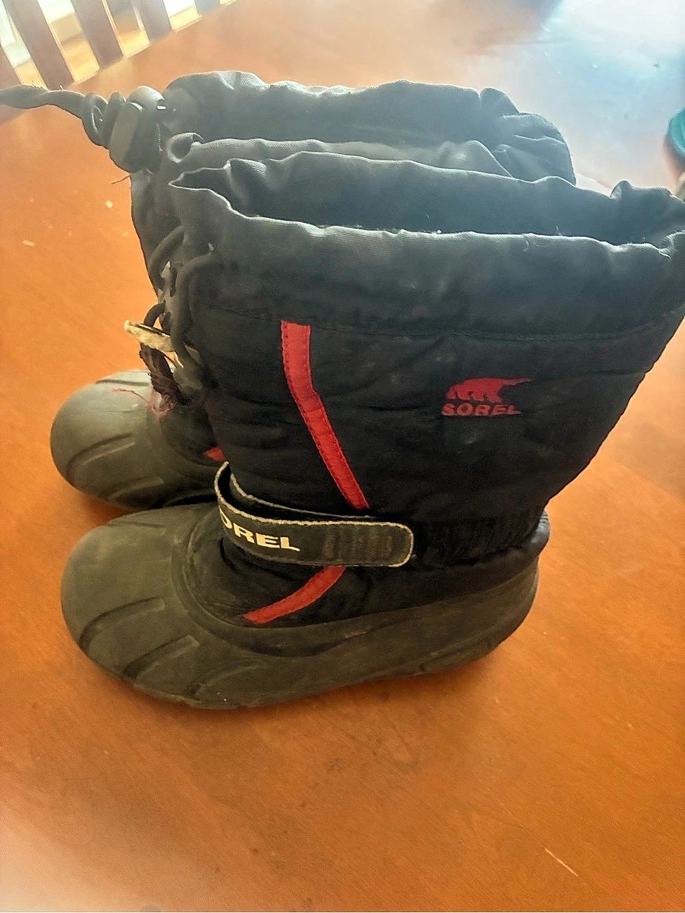 Sorel Yoot Pac Nylon Girls US 13 Black Red Boots